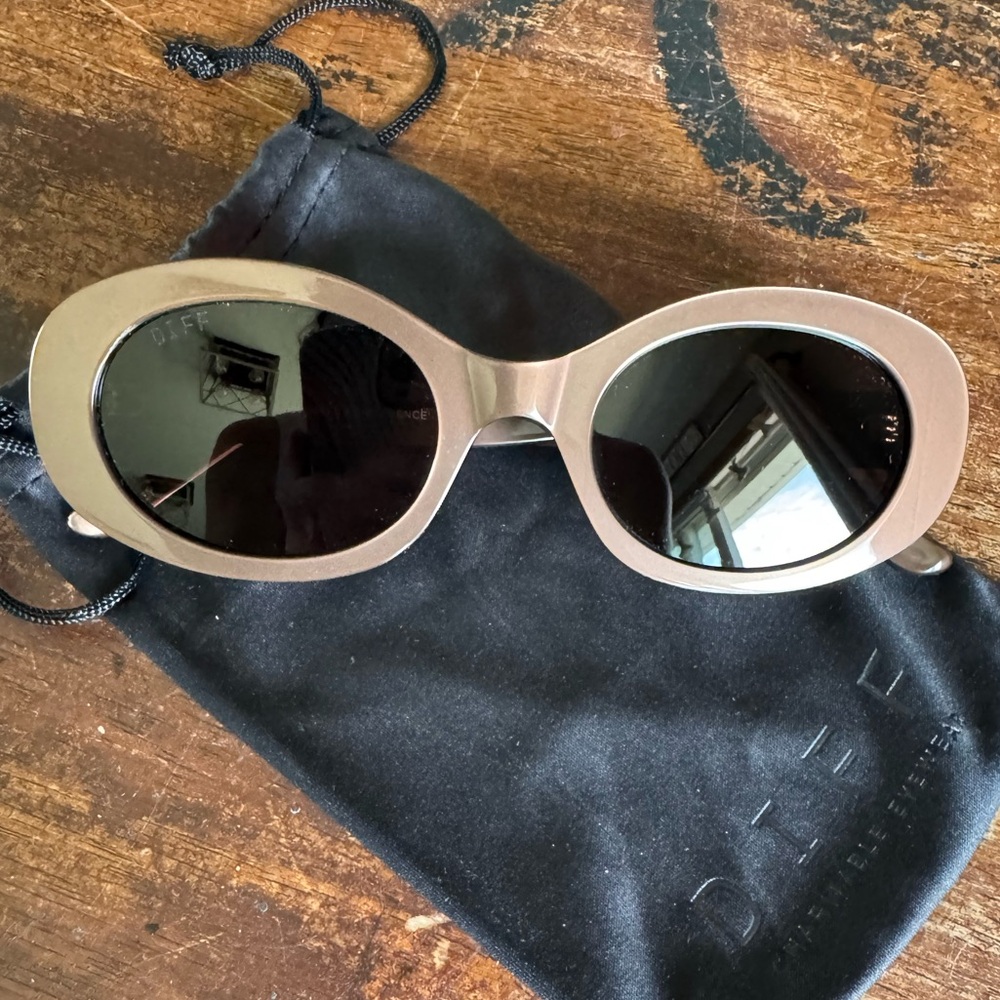 Diff Eyewear - Matte Taupe - Lainey